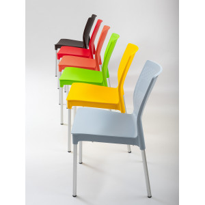 Стул пластиковый RICH III